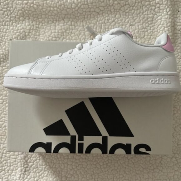 Adidas Advantage Shoes - NWT! - Picture 2 of 7